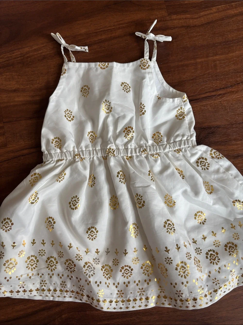 Carter’s baby dress sleeveless white gold print size 6 months